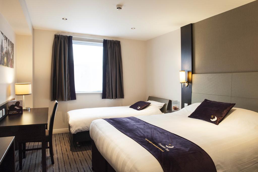 Premier Inn Chester Central - North Luaran gambar